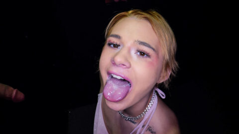 Chloe Knox's First Gloryhole